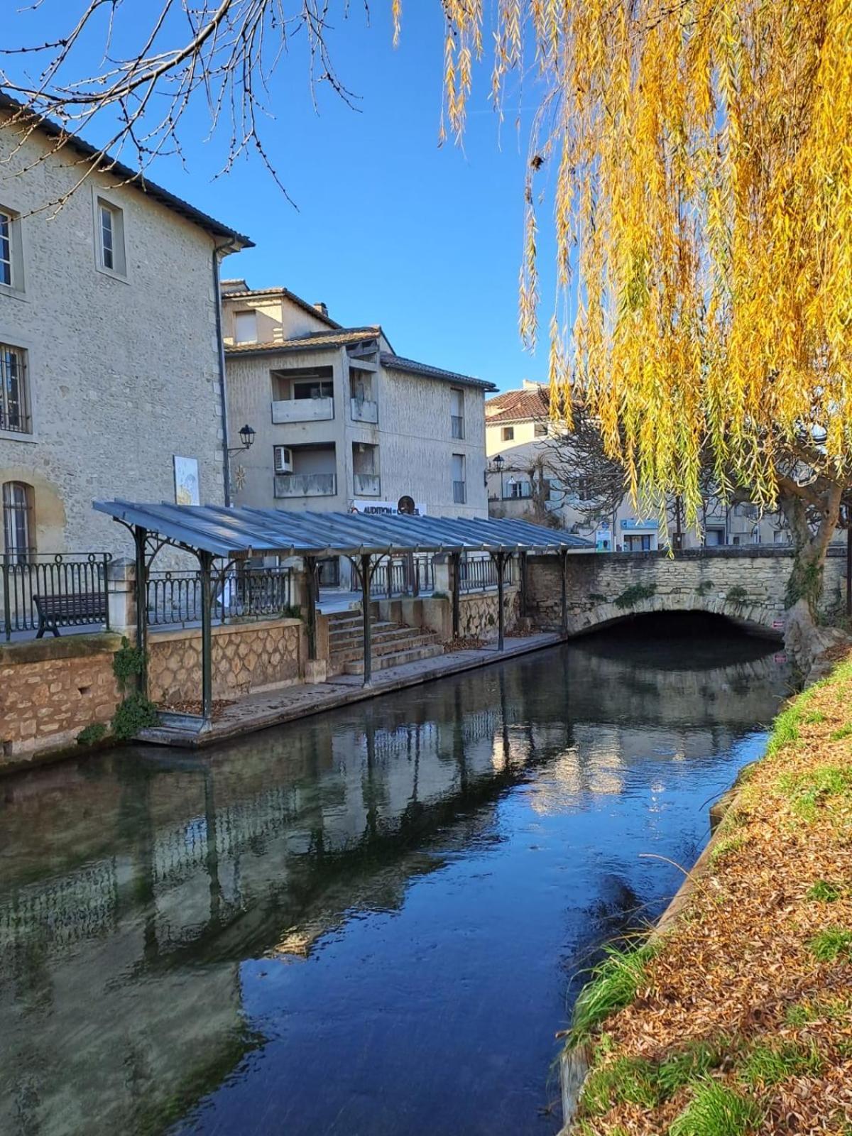 Le Nid De Marius Apartment LʼIsle-sur-la-Sorgue Exterior foto