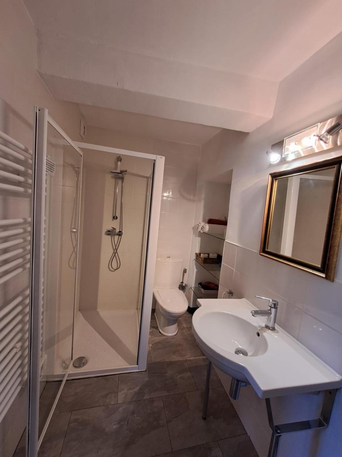 Le Nid De Marius Apartment LʼIsle-sur-la-Sorgue Exterior foto